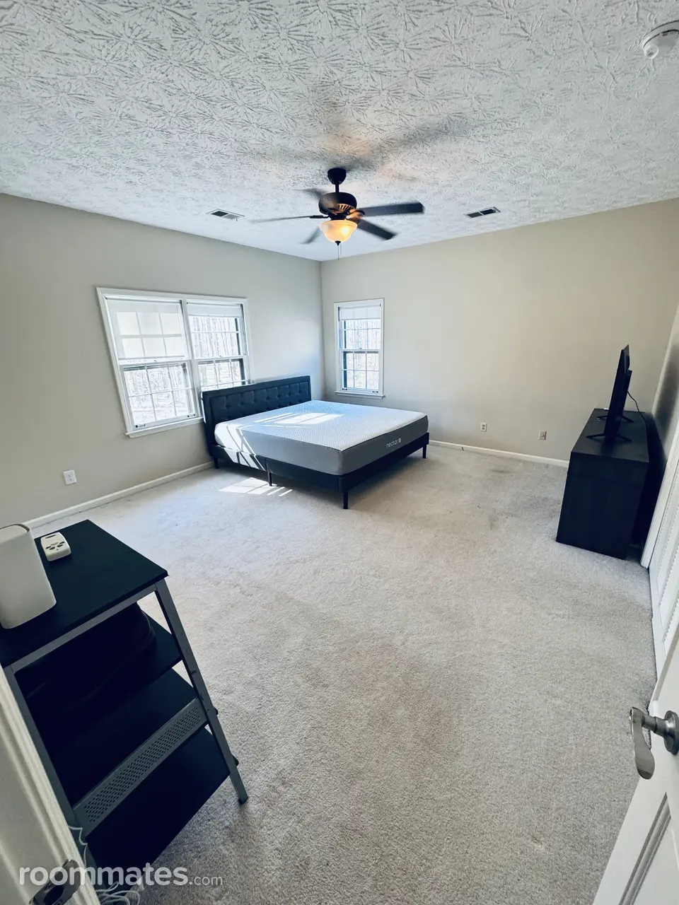 Profile photo 1 of 8