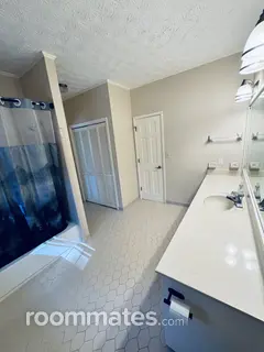 Room for rent in Fayetteville, GA $1000, house