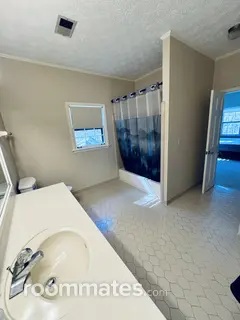 Room for rent in Fayetteville, GA $1000, house