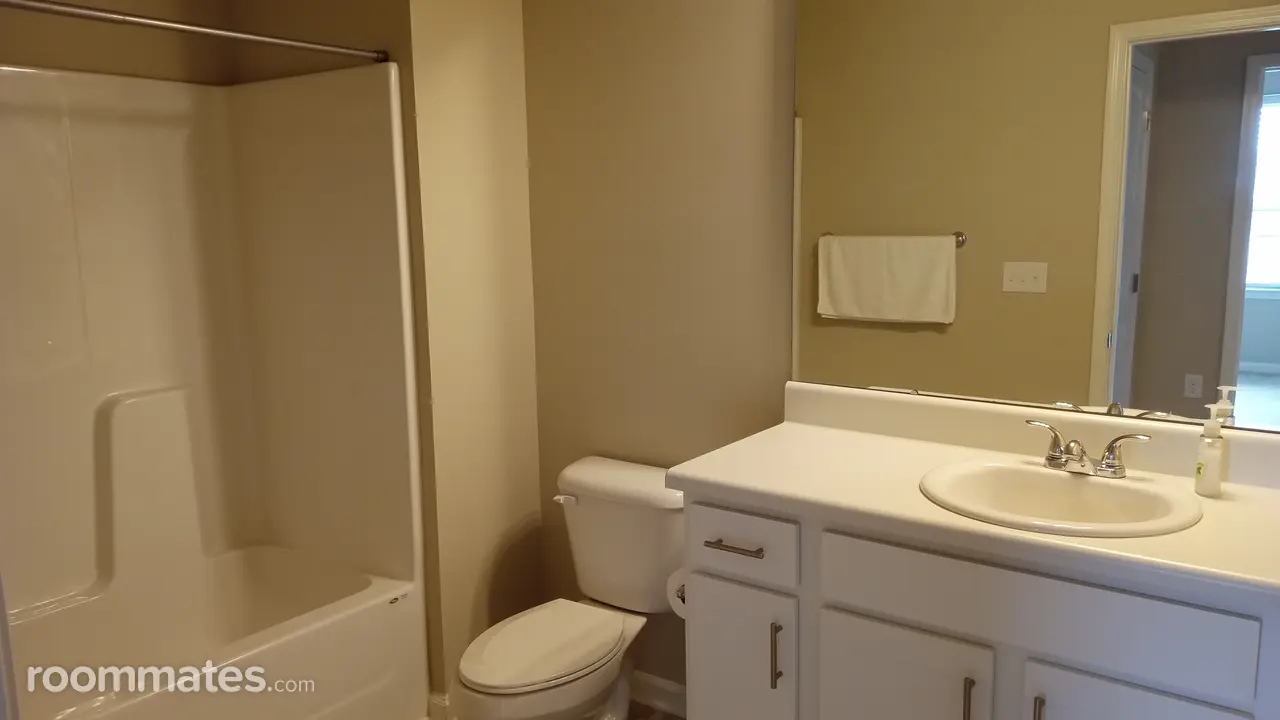 Profile photo 3 of 14