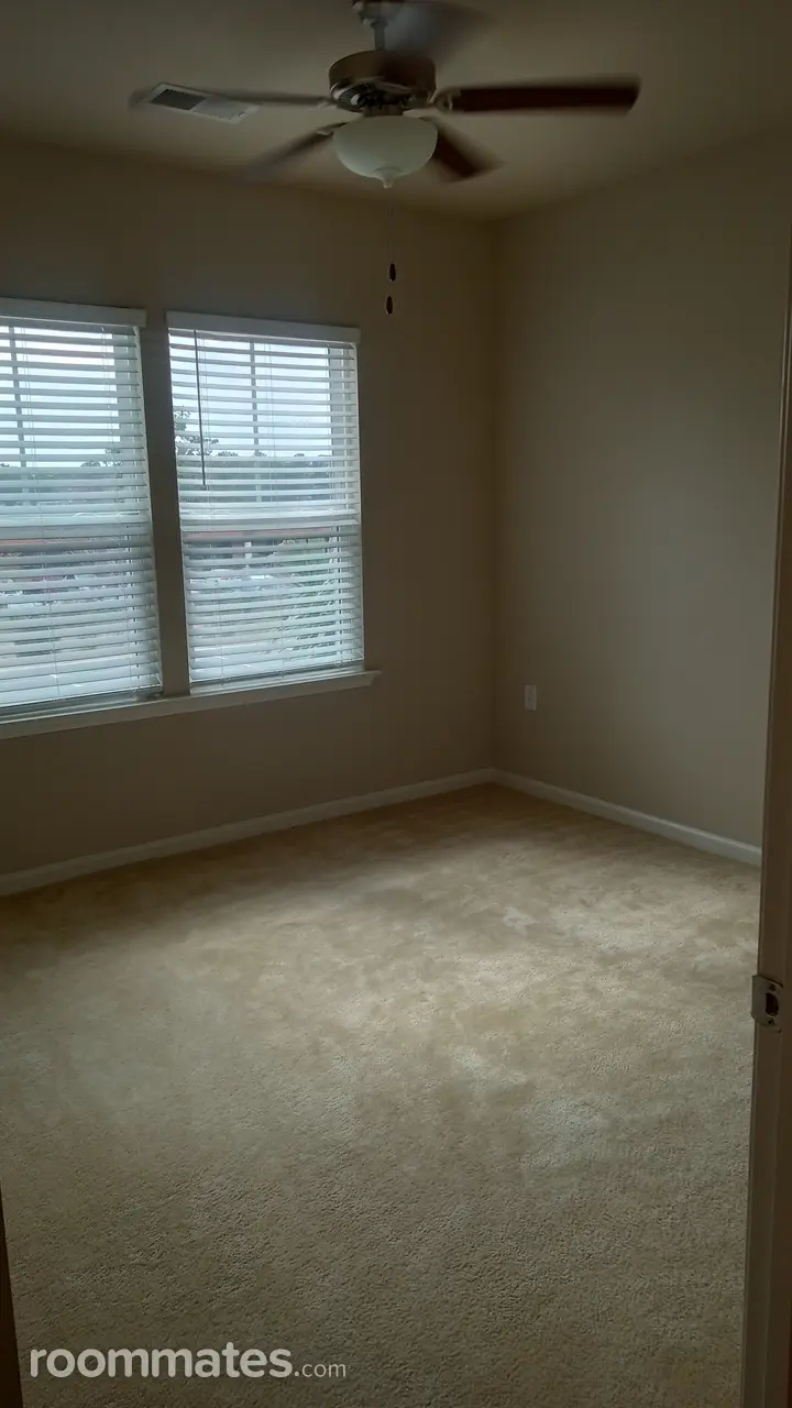 Profile photo 1 of 14