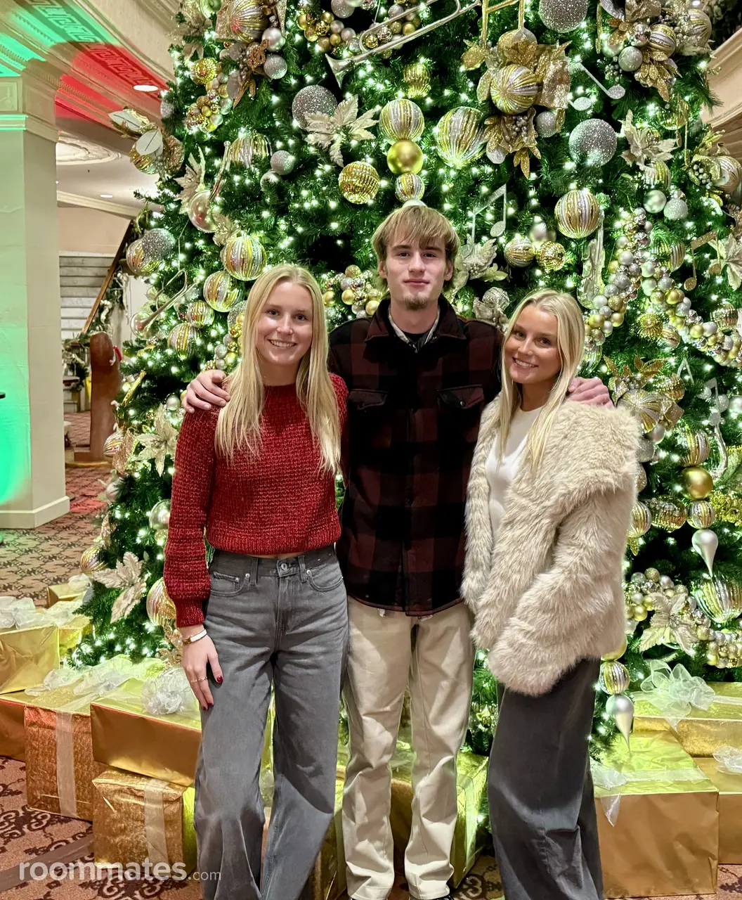 Profile photo 7 of 7