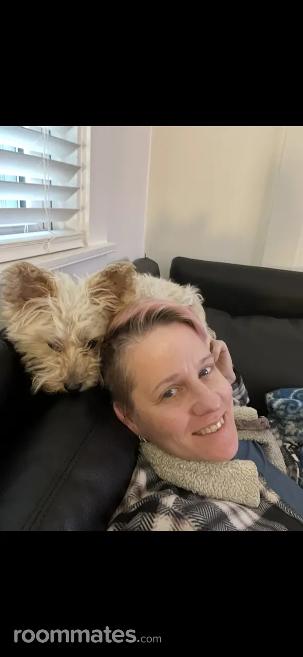 Profile photo 1 of 1