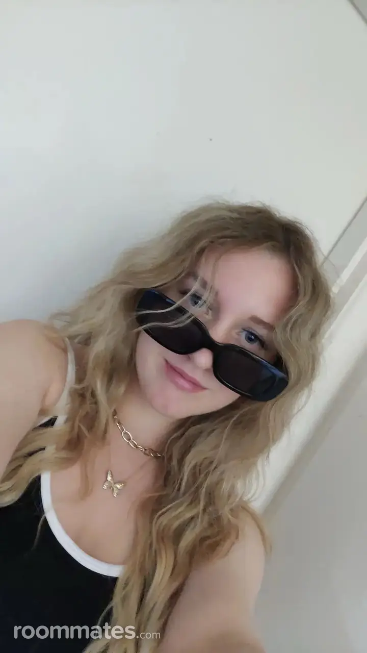 Profile photo 1 of 1