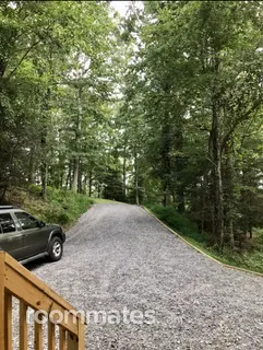 Room for rent in Clyde, NC $850, house