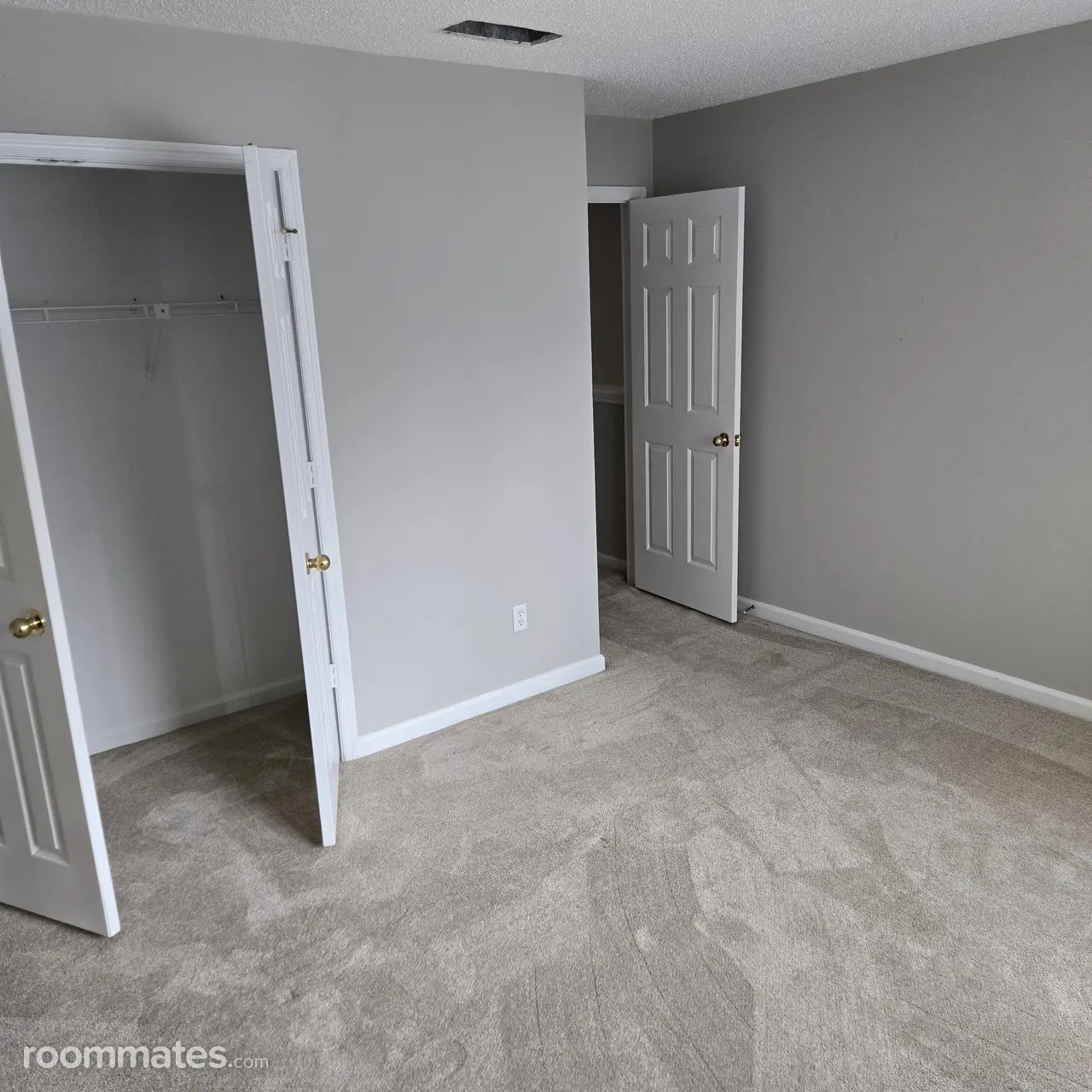 Profile photo 8 of 11