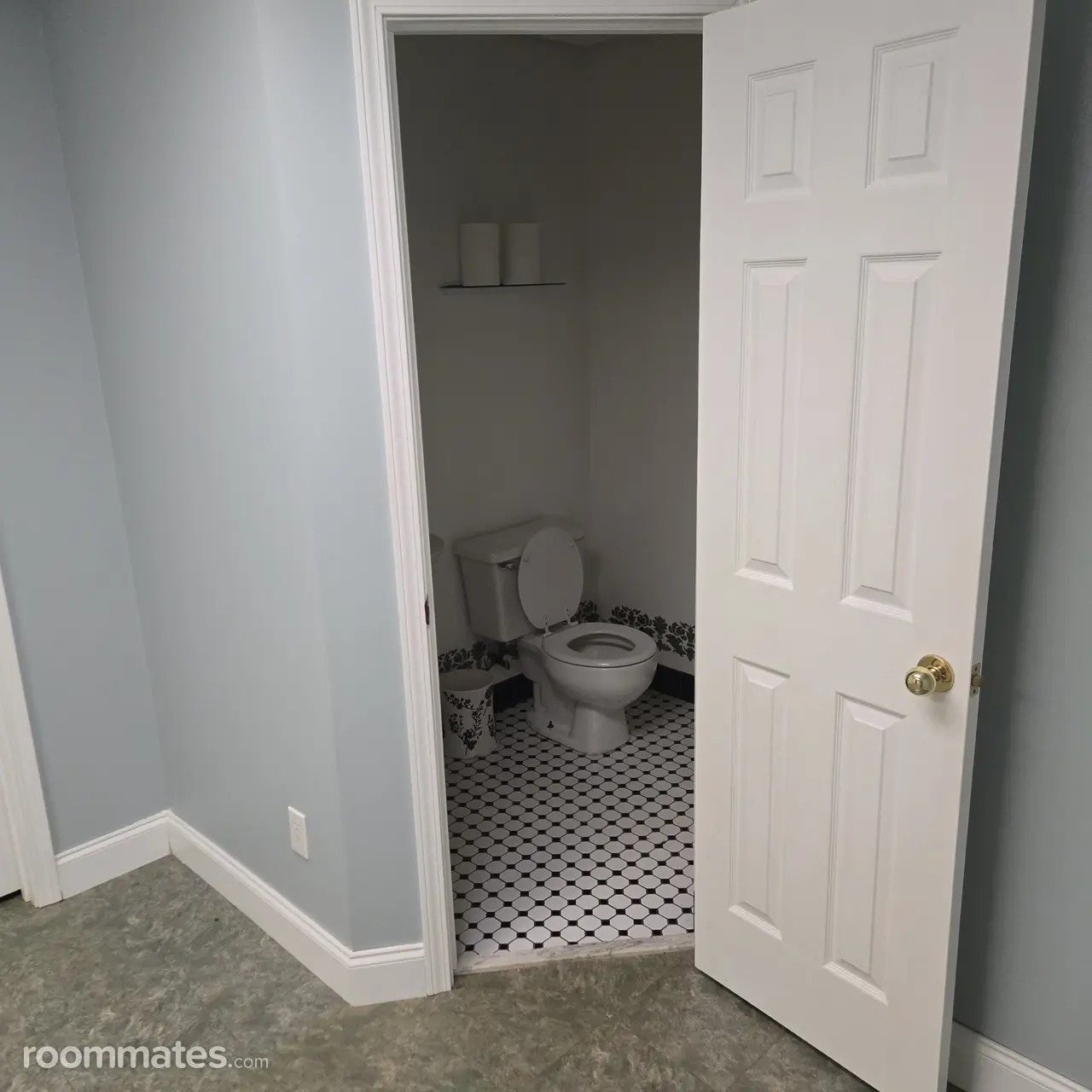 Profile photo 7 of 9