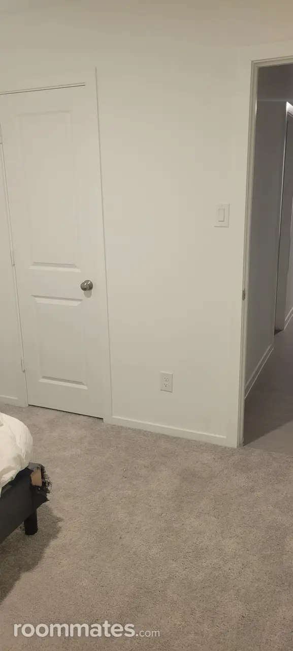 Profile photo 3 of 9