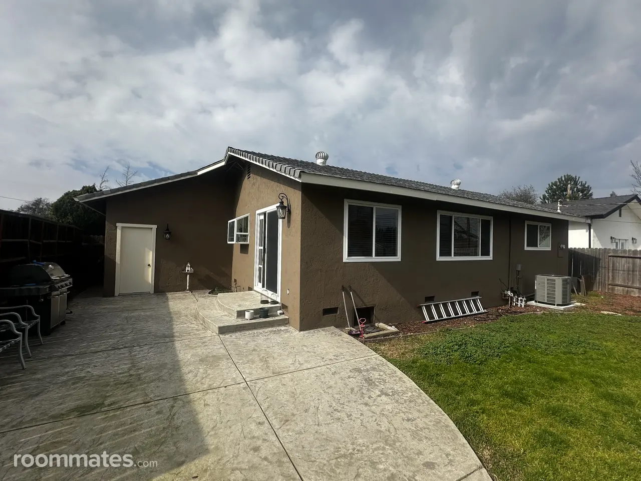 Profile photo 10 of 15