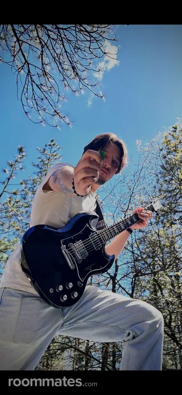 Profile photo 14 of 15