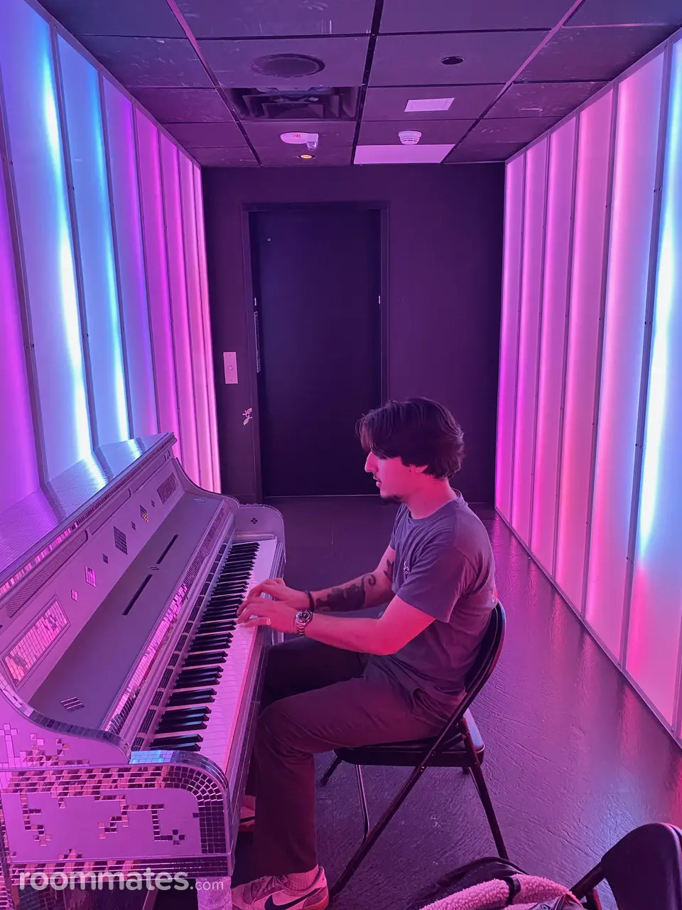 Profile photo 13 of 15