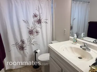 Room for rent in Montclair, CA $900, house