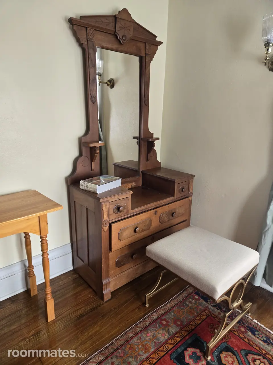 Profile photo 4 of 7