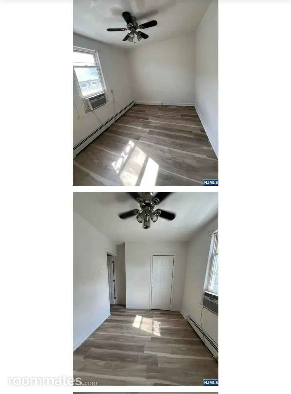 Profile photo 1 of 11