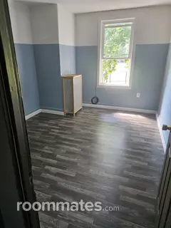 Room for rent in Wilmington, DE $700, house