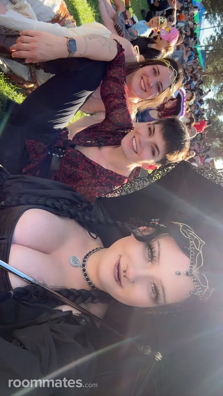 Profile photo 4 of 8