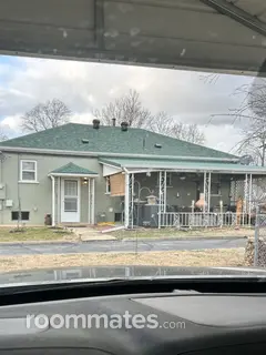 Room for rent in Aurora, MO $700, house