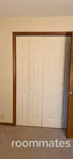 Room for rent in Mundelein, IL $750, house