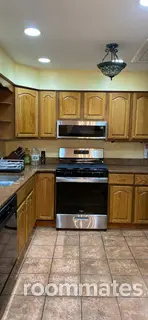 Room for rent in Mundelein, IL $750, house
