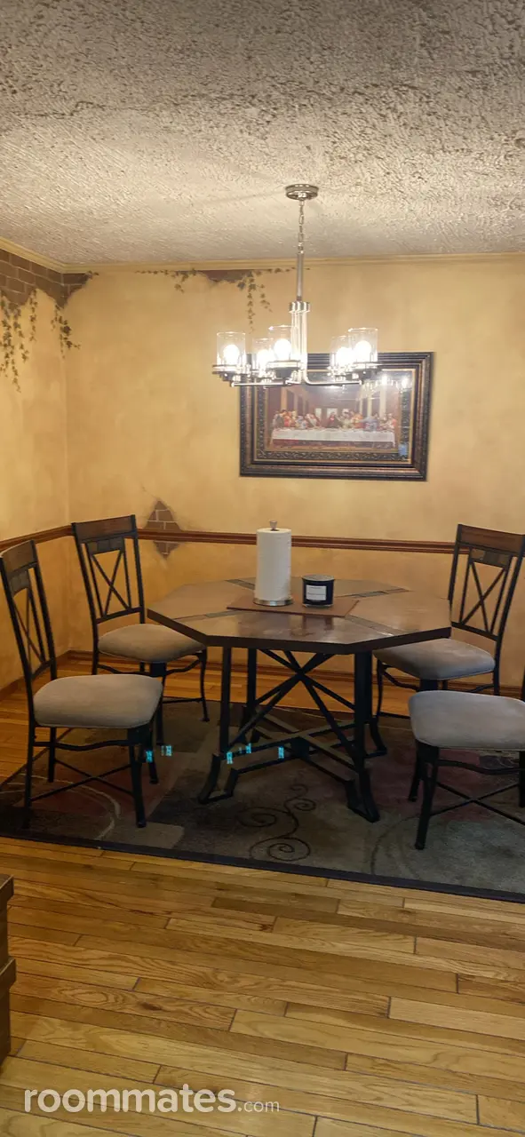 Profile photo 17 of 21