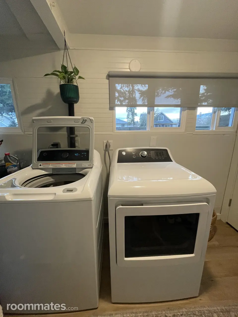 Profile photo 8 of 10