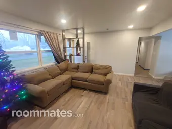 Room for rent in Kent, OH $500, house