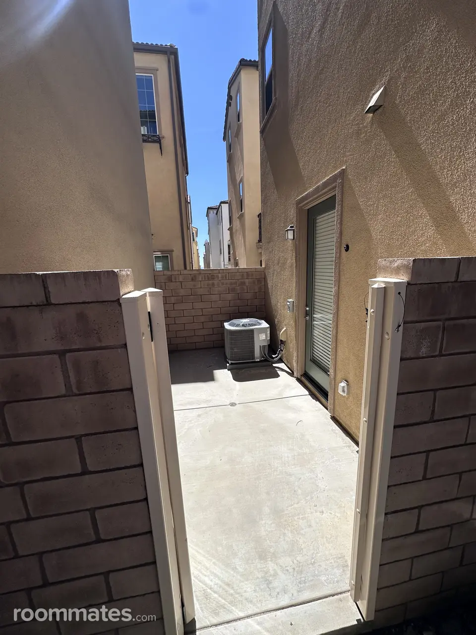 Profile photo 7 of 11