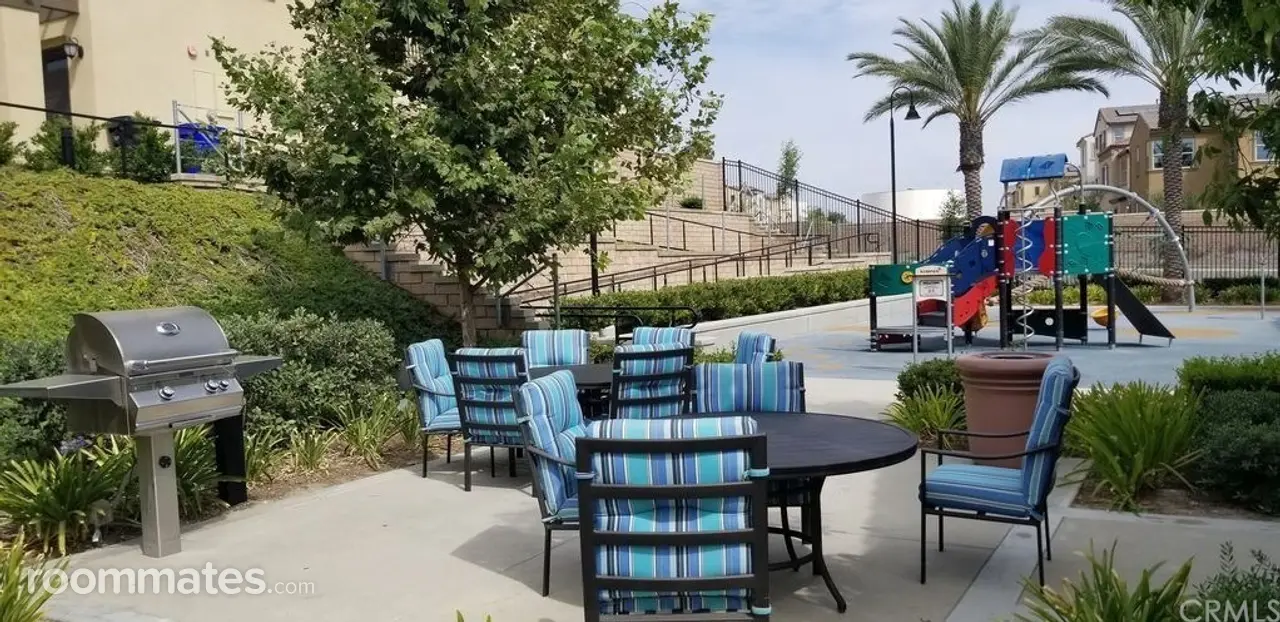 Profile photo 9 of 11