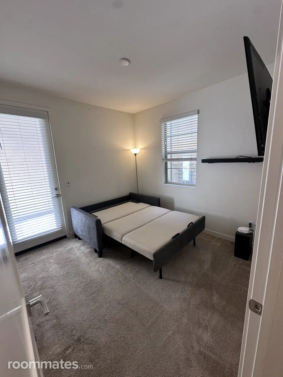 Profile photo 8 of 11