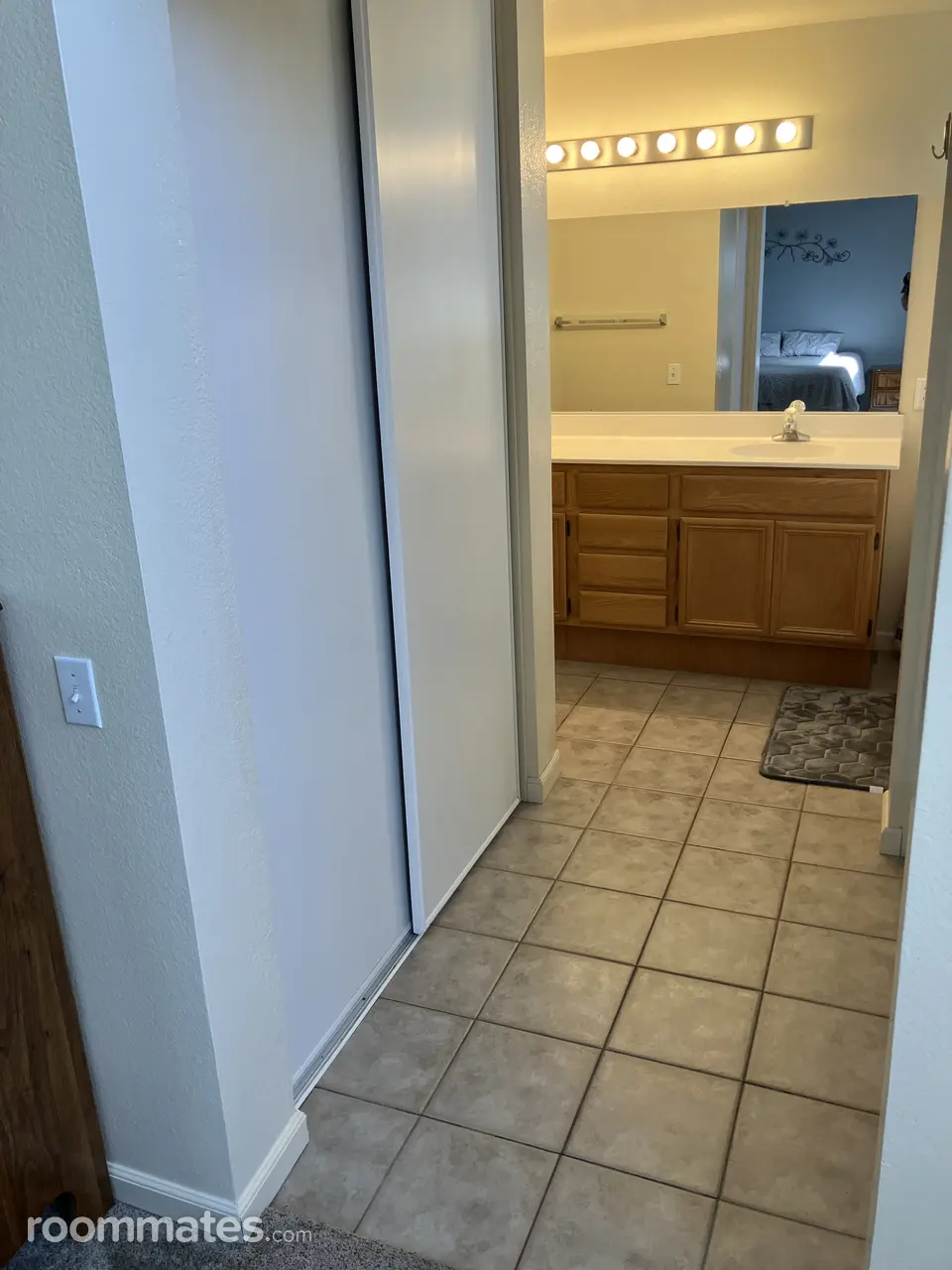 Profile photo 10 of 16