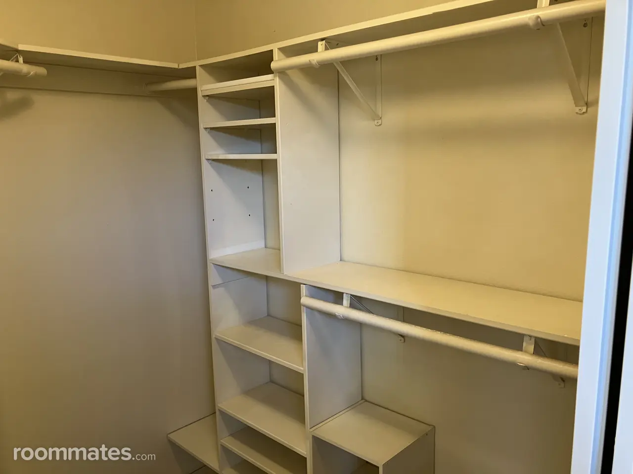 Profile photo 12 of 16