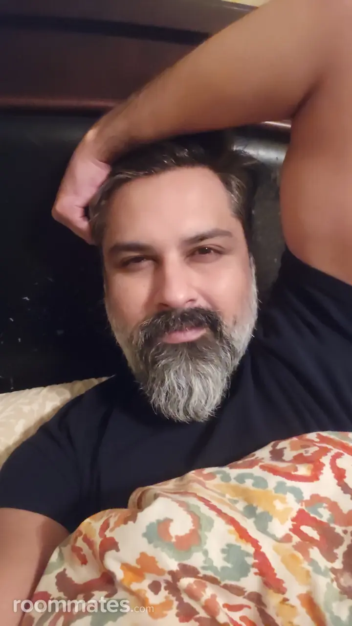 Profile photo 1 of 1