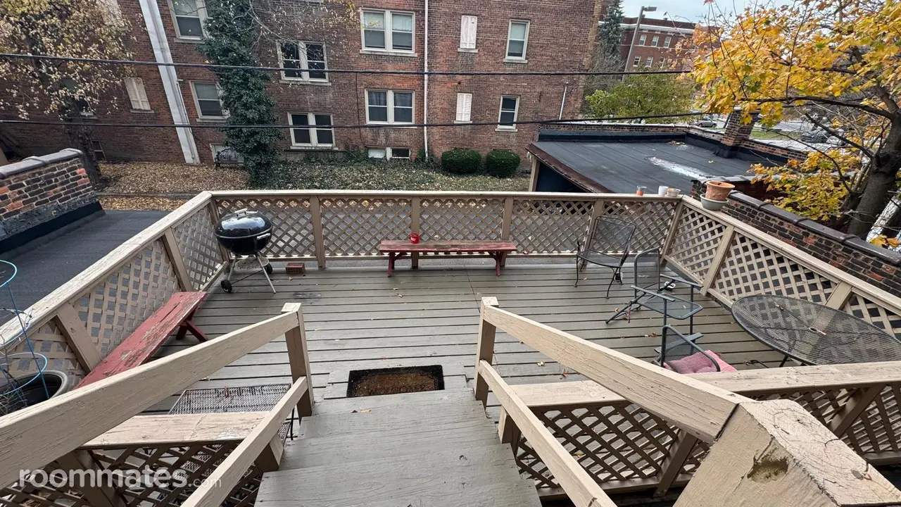 Profile photo 7 of 8