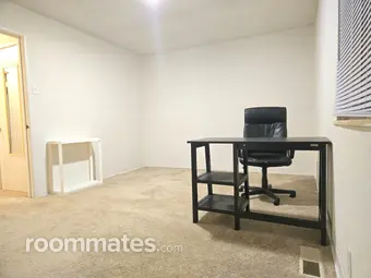 Room for rent in Manchester, MO $680, townhouse