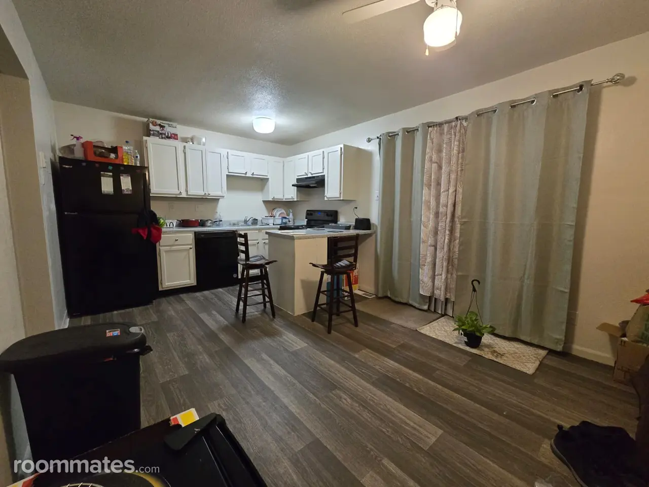 Profile photo 10 of 11