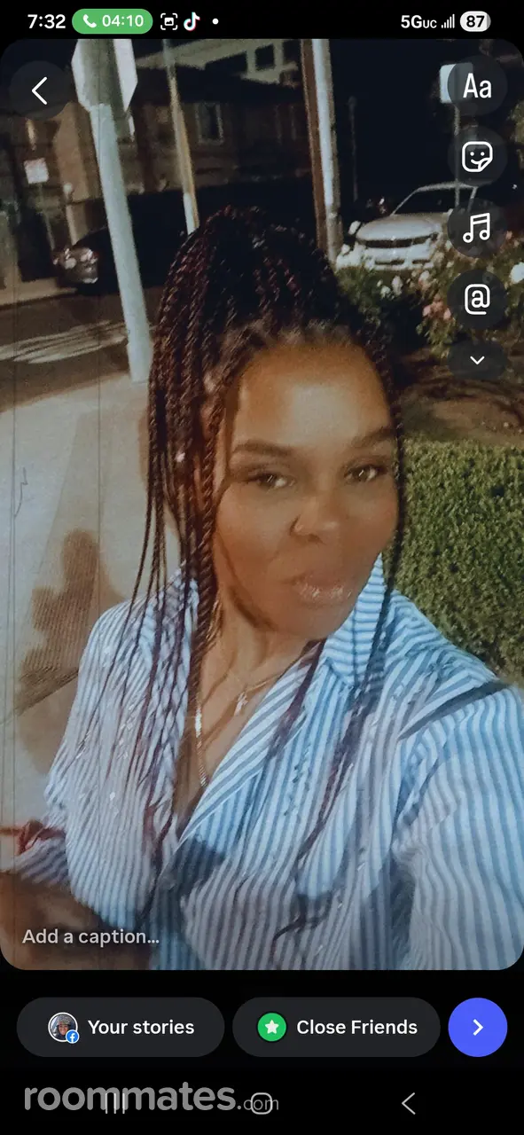 Profile photo 1 of 4