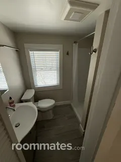 Room for rent in Tyngsboro, MA $1500, house