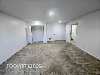 Room for rent in Weaverville, NC $950, townhouse