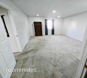 Room for rent in Weaverville, NC $950, townhouse