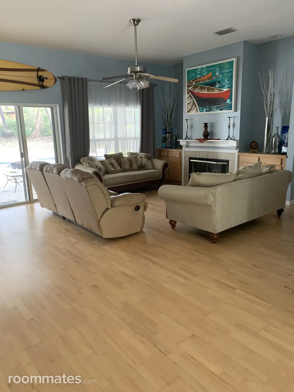 Profile photo 1 of 4