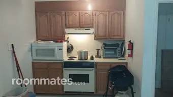 Room for rent in Jamestown, NC $450, house