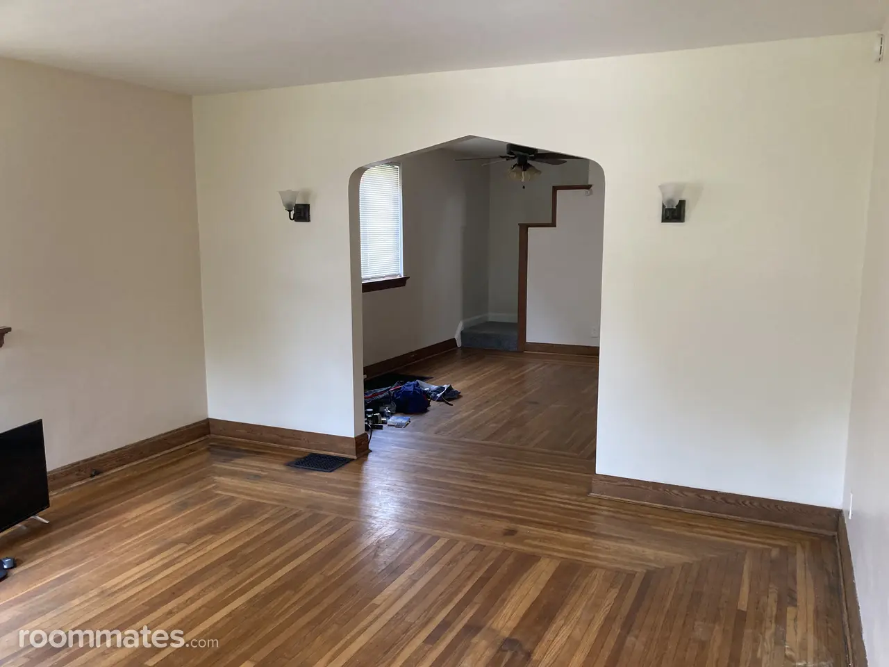 Profile photo 3 of 9