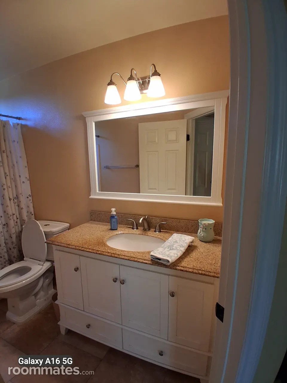 Profile photo 9 of 13