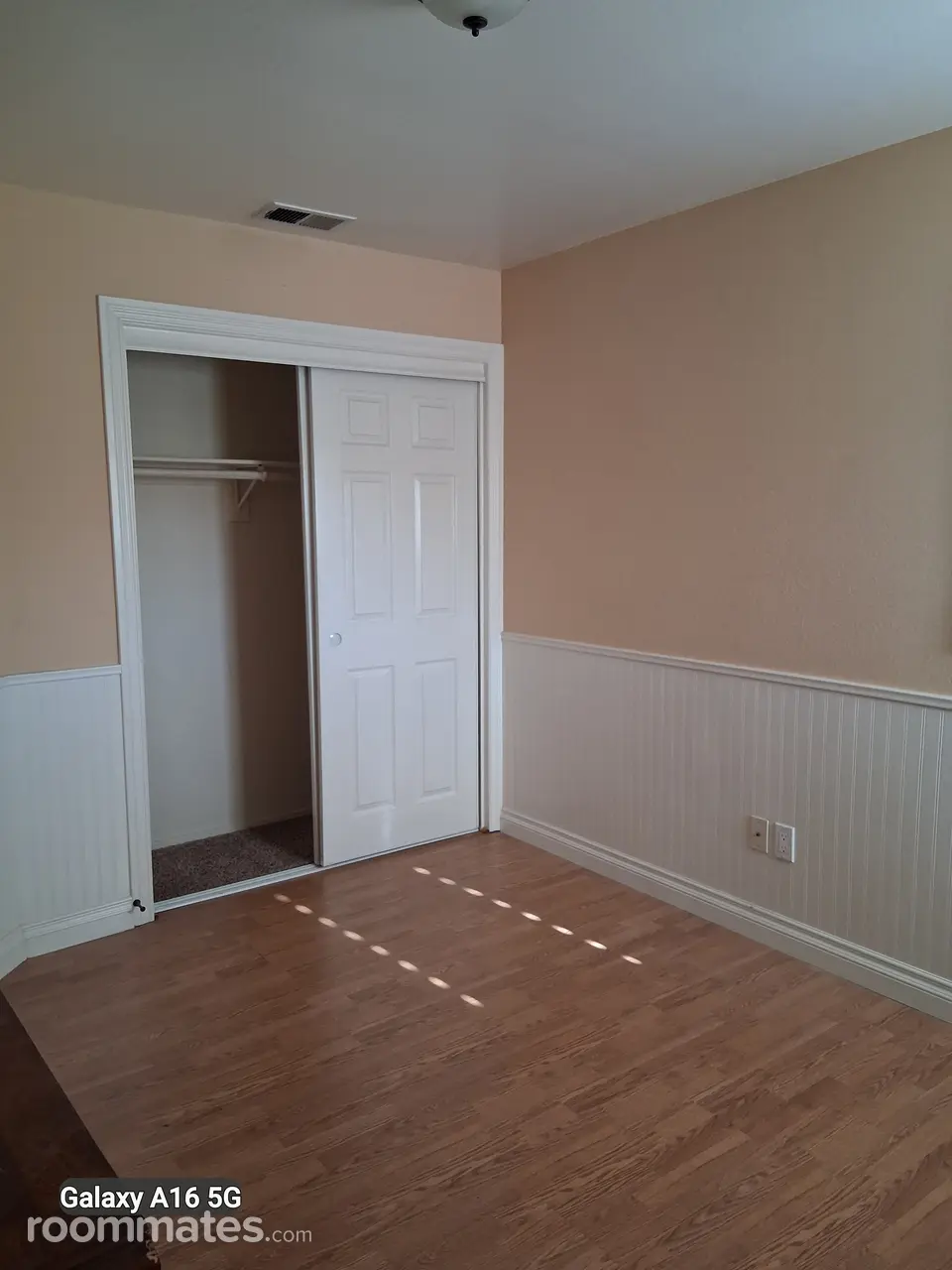 Profile photo 6 of 13