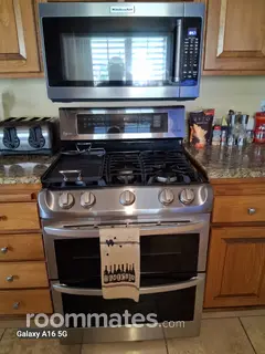 Room for rent in Corona, CA $950, house