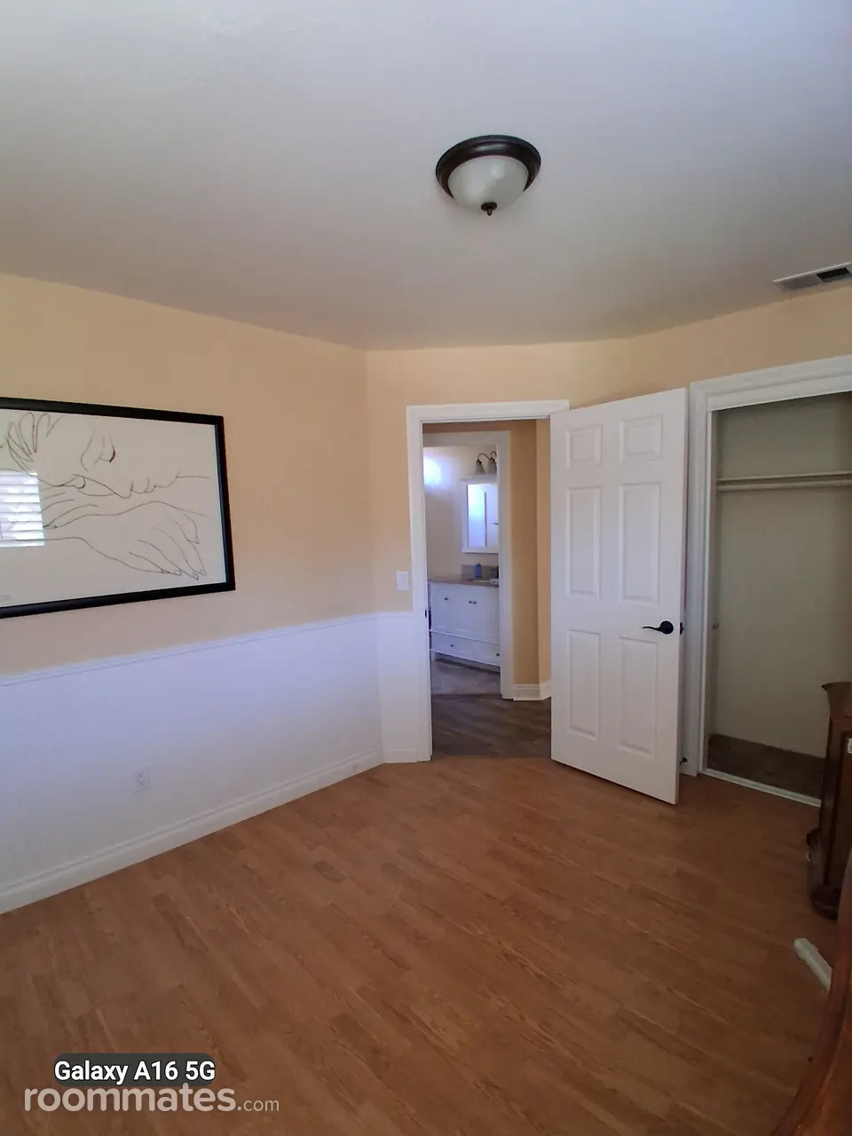 Profile photo 10 of 13