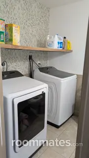 Room for rent in Wolcott, CT $1200, house