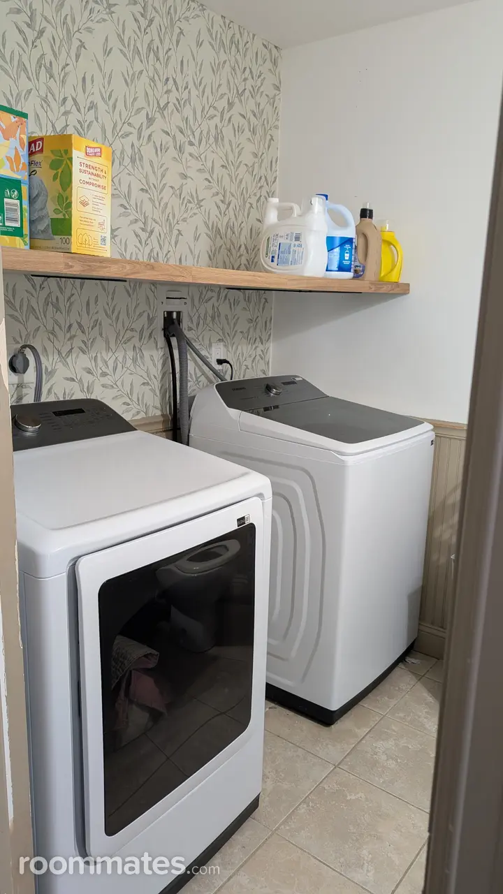 Profile photo 7 of 9