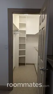 Room for rent in Wolcott, CT $1200, house