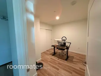 Room for rent in Lake Oswego, OR $1050, apartment